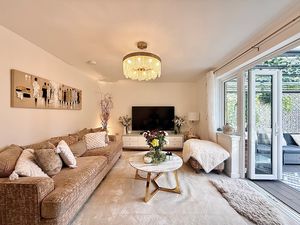 Photo 18- click for photo gallery